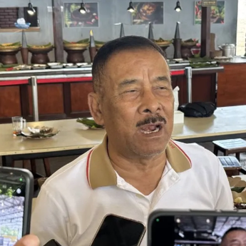 Nazar Umuh Muchtar Jika Persib Juara: Siapkan Ikan Setengah Ton untuk Bobotoh