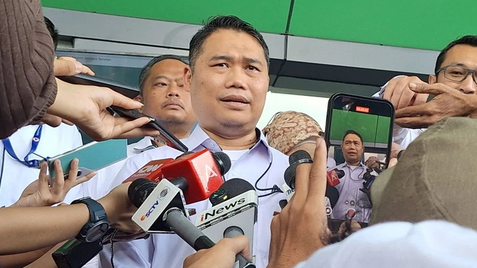 Deputi Penindakan dan Eksekusi Komisi Pemberantasan Korupsi (KPK) Asep Guntur Rahayu memberikan keterangan kepada wartawan di Pengadilan Negeri Jakarta Selatan, Rabu (11/3/2026). ANTARA/Luthfia Miranda Putri.