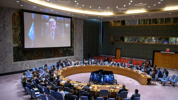 Ilustrasi - Utusan Khusus PBB untuk Yaman Hans Grundberg (di layar) berbicara melalui tautan video pada pertemuan Dewan Keamanan di Markas Besar PBB, New York, Amerika Serikat, Rabu (9/7/2025). (ANTARA/Xinhua/HO-UN Photo/Loey Felipe/aa)