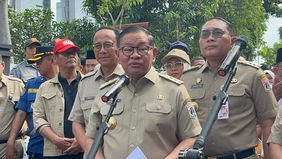 Gubernur DKI Jakarta, Pramono Anung dengan tegas membantah adanya praktik percaloan tiket Planetarium Jakarta yang belakangan ramai diperbincangkan di media sosial. Ia memastikan sistem penjualan tiket resmi telah diawasi secara ketat.