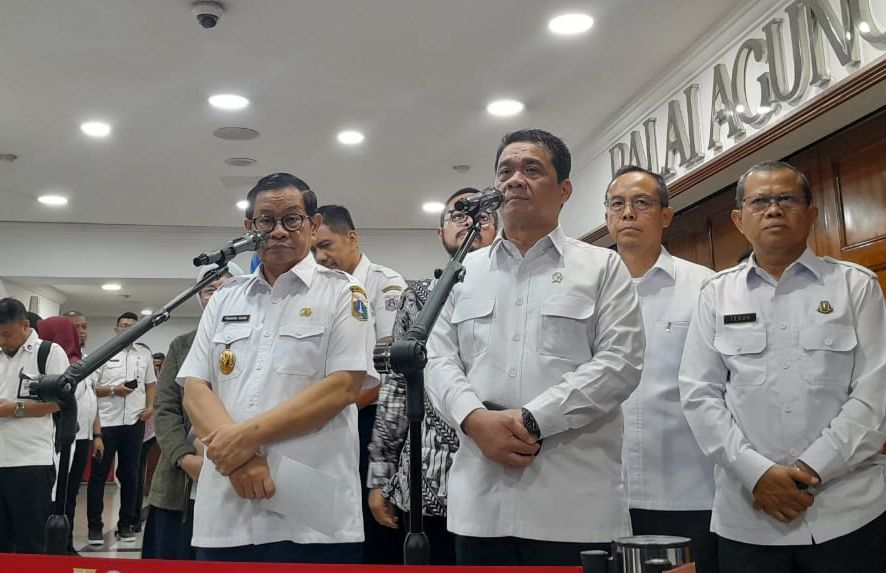Pramono Anung dan Ahmad Riza Patria <b>(Ntvnews.id/ Adiansyah)</b>