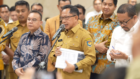 Pemerintah bersama DPR RI menyetujui anggaran rehabilitasi dan rekonstruksi pascabencana di Sumatra senilai Rp100 triliun yang akan digelontorkan selama tiga tahun hingga 2028.