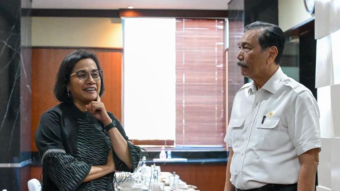 Menko Marves Luhut Binsar Pandjaitan bertemu dengan Menkeu Sri Mulyani bahas perkembangan ekonomi terkini