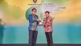 PT Pertamina Patra Niaga meraih apresiasi dalam ajang The Best Corporate Emission Reduction Transparency Awards 2026 atas komitmennya dalam transparansi pengelolaan emisi serta implementasi program penurunan emisi yang terukur dan berkelanjutan.