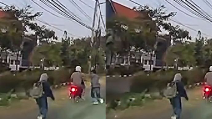 Dua pelaku yang mengendarai motor matik merampas ponsel seorang mahasiswi ITS, Naja. 