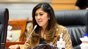 Meutya Hafid, Ketua Komisi I DPR RI dari Fraksi Partai Golkar hadir dalam undangan presiden terpilih Prabowo Subianto di kediamannya di Jalan Kertanegara, Jakarta Selatan, pada Senin, 14 Oktober 2024.