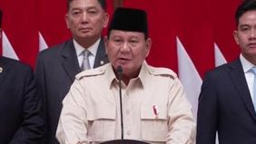 Presiden Prabowo Subianto mengajak seluruh rakyat Indonesia untuk merayakan Hari Natal dengan semangat kebersamaan yang membawa kedamaian, kerukunan, dan kesejahteraan bagi bangsa.