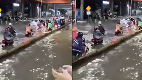 Hujan dengan intensitas sedang masih mengguyur Jabodetabek hingga Senin malam ini.