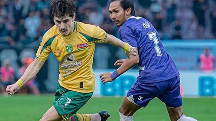 Persebaya Surabaya imbang 3-3 melawan Persik Kediri pada laga lanjutan Liga 1 2024/2025.