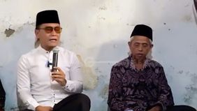 Gus Miftah mendatangi rumah guru Zuhdi yang viral di media sosial lantaran ganti rugi Rp25 juta usai dituntut orangtua siswa.
