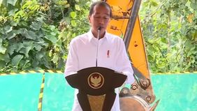 Presiden Joko Widodo (Jokowi) hadir dalam upacara pengawalan pembangunan Gedung Bank Tabungan Negara (BTN) di Ibu Kota Nusantara (IKN).