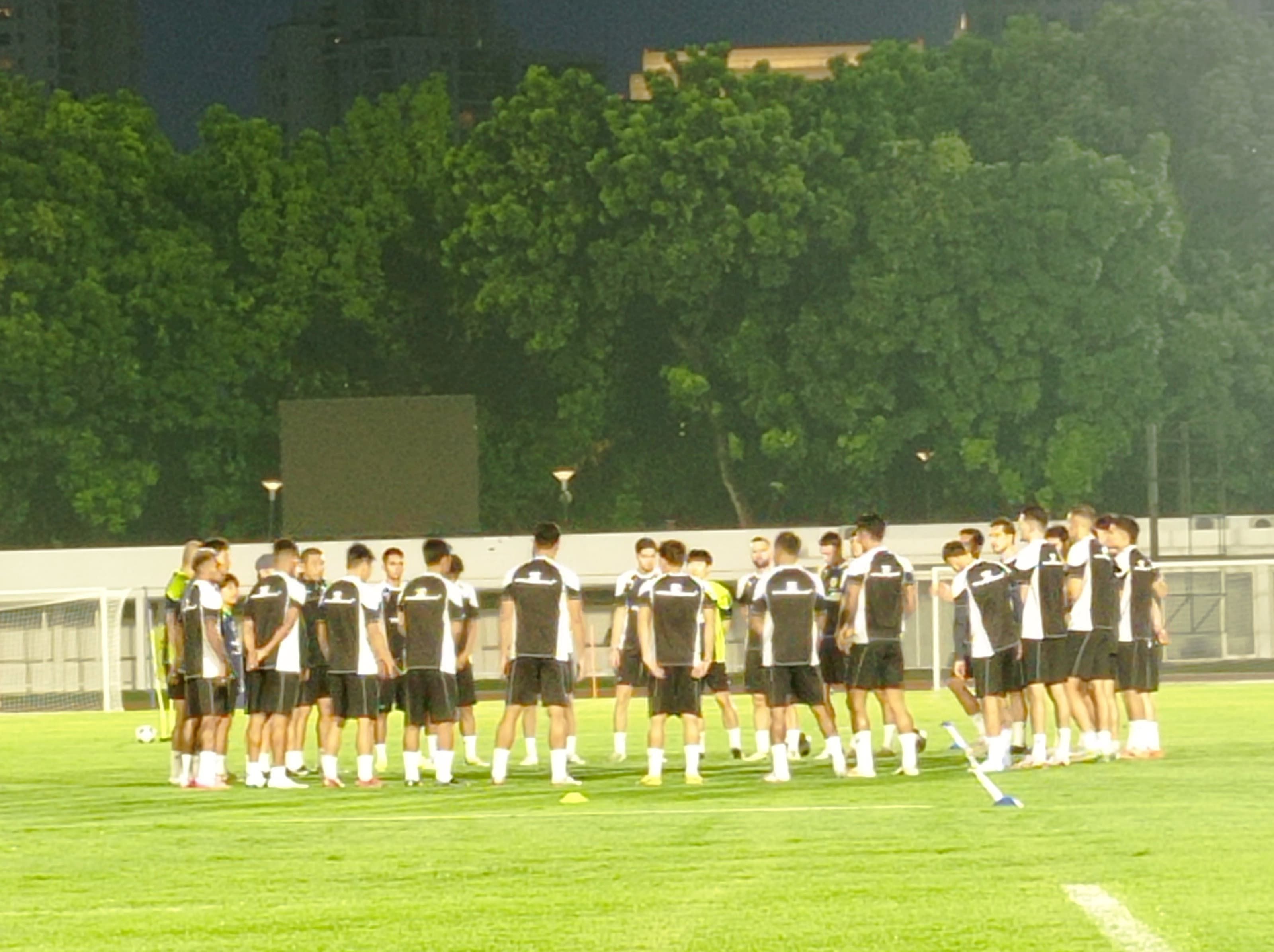 Timnas Indonesia menggelar latihan perdana di Stadion Madya, Senayan, Jakarta (12/11/2024) <b>(NTVnews.id)</b>