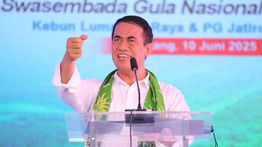 Tegas! Mentan Amran Cabut Izin Kios Penjual Pupuk Nakal di Lumajang