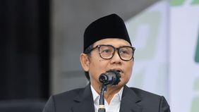 Ketua Umum Partai Kebangkitan Bangsa (PKB), Abdul Muhaimin Iskandar atau Cak Imin, melontarkan kelakar saat menghadiri Musyawarah Nasional (Munas) VI Partai Keadilan Sejahtera (PKS) di Hotel Sultan, Jakarta, Minggu, 28 September 2025.