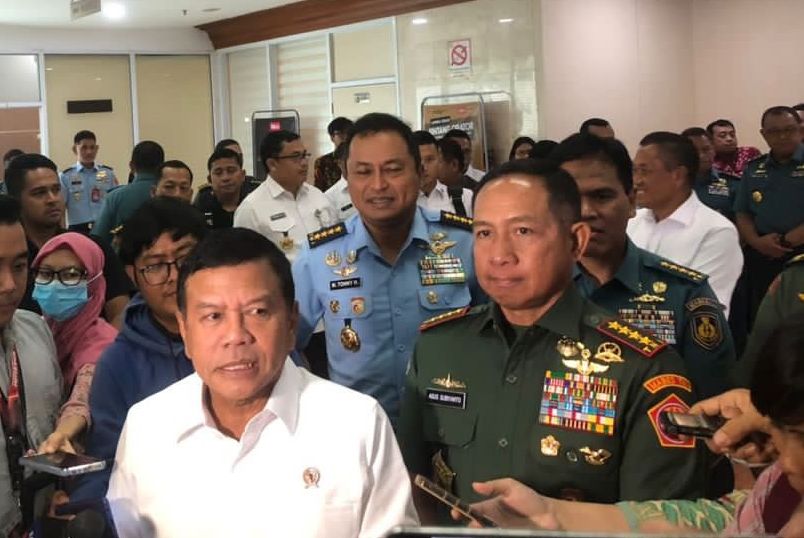 Panglima TNI Agus Subiyanto dan Wamenhan <b>(Deddy Setiawan/ NTVnews.id)</b>