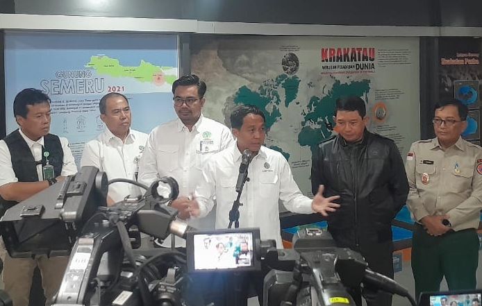 Raja Juli Antoni <b>(NTVNews.id/ Adiansyah)</b>