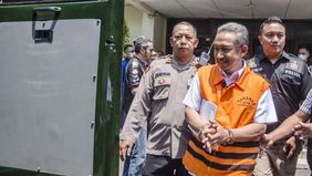 Mantan Wali Kota Bandung, Yana Mulyana, yang menjadi terpidana kasus korupsi, kini memperoleh bebas bersyarat dari Lembaga Pemasyarakatan (Lapas) Sukamiskin, Kota Bandung, Jawa Barat.