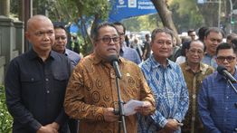 Rano Karno Resmikan Halte Transjakarta di Lenteng Agung, Layani 5 Rute
