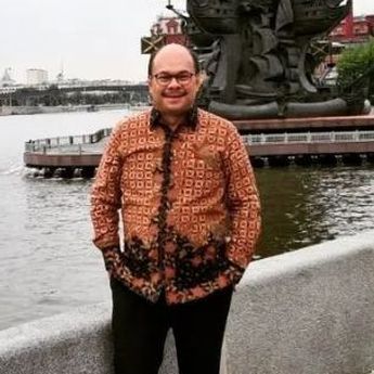 Romy Soekarno Ucapkan Terimakasih ke Arteria Setelah Dilantik Jadi Anggota DPR