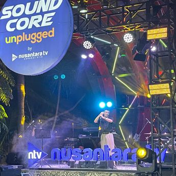 Aziz Hedra Sukses Bikin Galau Penonton Soundcore Unplugged Nusantara TV