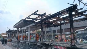 Dinas Lingkungan Hidup (DLH) DKI Jakarta memastikan seluruh lokasi yang terdampak aksi unjuk rasa telah rampung dibersihkan dengan mengerahkan 1.325 personel.