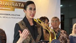 Kemenpar Pasang 136 Mooring Buoy demi Lindungi Raja Ampat