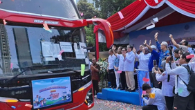 Kementerian Ketenagakerjaan (Kemnaker) menggelar seremoni pelepasan peserta program mudik gratis menggunakan armada bus dengan tujuan berbagai daerah di Jawa Tengah hingga Jawa Timur.