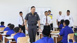 AHY Cek Langsung Sekolah Rakyat di Lombok Barat