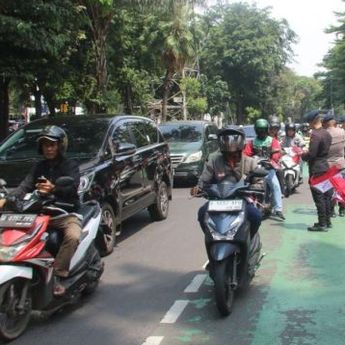 Pemprov DKI Bebaskan Sanksi Pajak dan Bea Balik Nama Kendaraan Bermotor, Berlaku hingga Akhir 2025