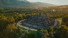 Menurutnya, di Candi Borobudur akan dipasangi chairlift yang dapat membuka akses lebih luas bagi penyandang disabilitas serta lansia atau kalangan senior biksu untuk dapat menjelajah situs sejarah yang merupakan candi Buddha terbesar di dunia itu.