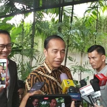 Jokowi soal Kapal JKW Mahakam dan Dewi Iriana: Kalau Diartikan Punya Saya, Saya Seneng Banget Punya Kapal