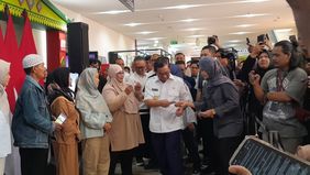 Gubernur DKI Jakarta, Pramono Anung mengatakan bahwa ia akan membuat halte-halte di Jakarta menjadi ramah bagi penumpang disabilitas.
