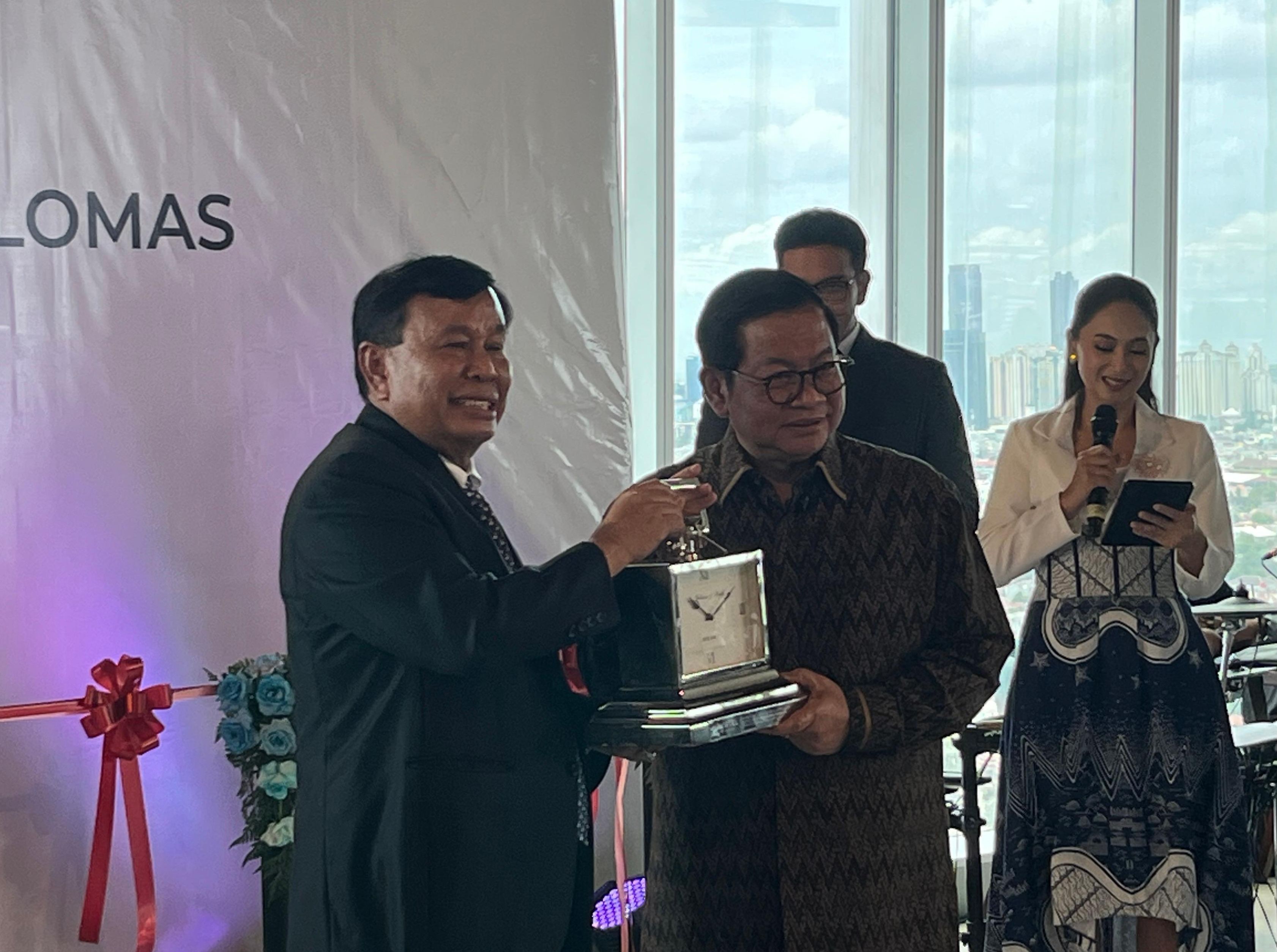 Nurdin Tampubolon dan Pramono Anung <b>(NTVNews.id/Adiansyah)</b>