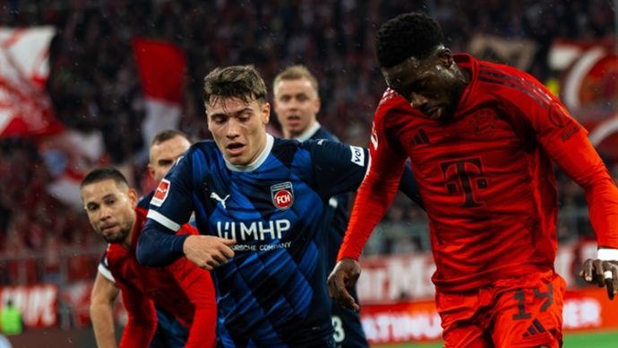 Alphonso Davies, pemain Bayer Muenchen yang masuk radar Real Madrid