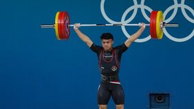 Bonus yang akan diterima oleh tiga atlet Indonesia setelah memenangkan medali di Olimpiade Paris 2024. Ketiga atlet tersebut adalah Veddriq Leonardo, yang memenangkan medali emas untuk Indonesia di cabang panjat tebing pada Olimpiade Paris 2024.