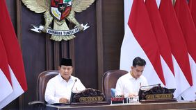 Menteri Badan Usaha Milik Negara (BUMN) Erick Thohir mengungkap perintah Presiden RI Prabowo Subianto kepadanya untuk memastikan penurunan harga tiket pesawat sebesar 10 persen selama periode Natal dan Tahun Baru (Nataru).
