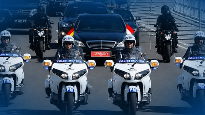 Ilustrasi iring-iringan kepala negara