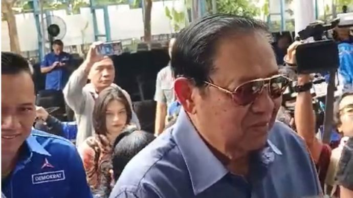Susilo Bambang Yudhoyono (SBY)
