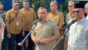 Gubernur DKI Jakarta, Pramono Anung menyampaikan pentingnya gerakan masif pemilahan sampah yang melibatkan seluruh jajaran pemerintahan hingga tingkat masyarakat.
