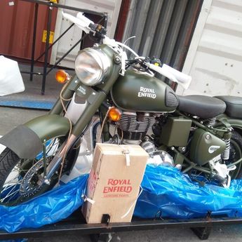 Bea Cukai Lelang 30 Motor Royal Enfield, Laku Rp2,16 Miliar