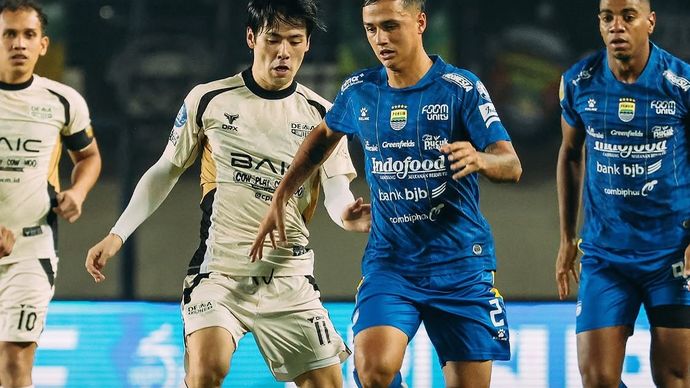 Persib Bandung vs Dewa United