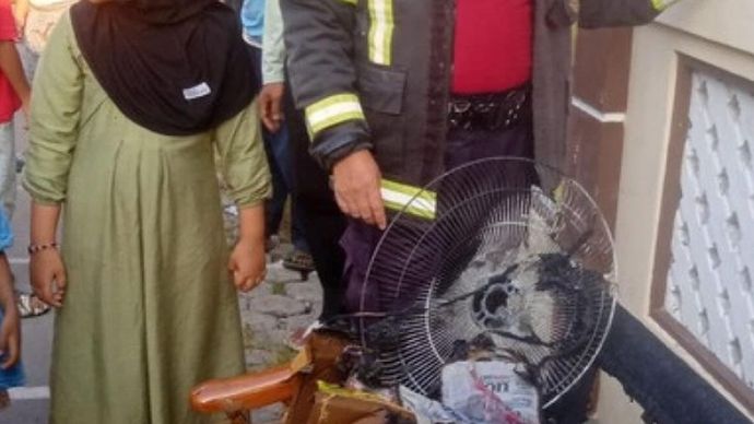 Sebuah rumha nyaris terbakar