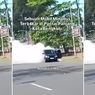 Mobil Minibus Terbakar di Pantai Panjang Kota Bengkulu