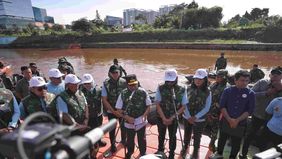 Pemerintah Provinsi (Pemprov) DKI menyiapka anggaran Rp232 miliar untuk normalisasi Sungai Ciliwung. Gubernur Jakarta, Pramono Anung menyampaikan bahwa anggaran tersebut untuk proyek sungai yang melintasi dua kelurahan.