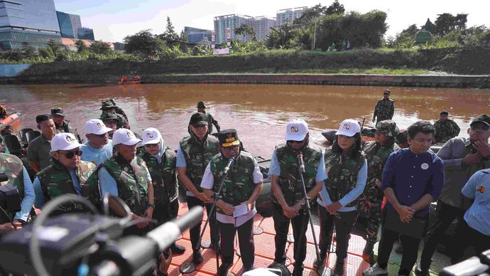 Pramono Anung Inspeksi Ciliwung, Cikoko, Pancoran, Jakarta Selatan