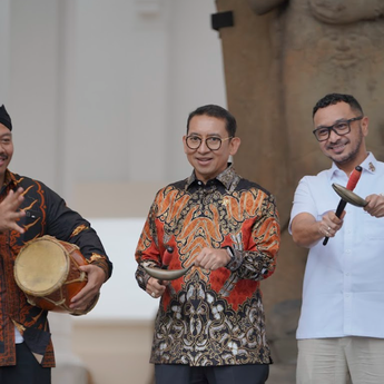 Menteri Kebudayaan Buka Pameran Pesona Keris Nusantara: Upaya Lestarikan Simbol Kearifan Lokal dan Identitas Bangsa