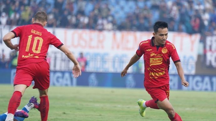 Witan Sulaeman tampil pada laga Persib vs Persija di Liga 1 2024/2025.