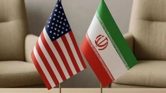 Ilustrasi - Bendera nasional Amerika Serikat dan Iran. (ANTARA/Anadolu Ajansi/pri.)