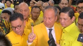 Agus Gumiwang Kartasasmita (AGK) telah resmi menjabat sebagai Pelaksana Tugas (Plt) Ketua Umum Golkar. 