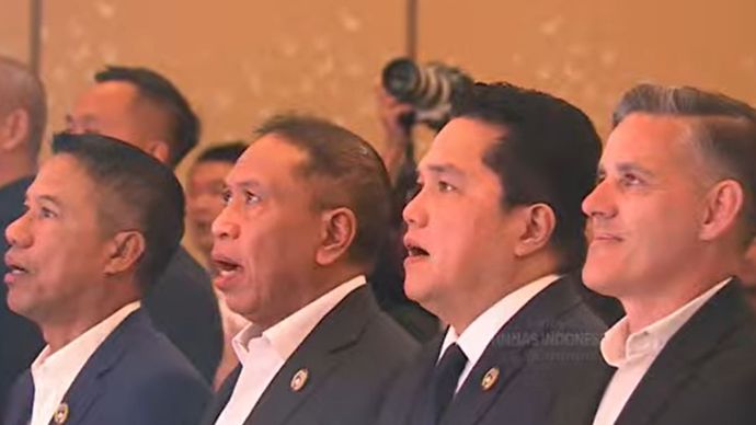 Ketua Umum PSSI bersama Pelatih Timnas Indonesia John Herdman